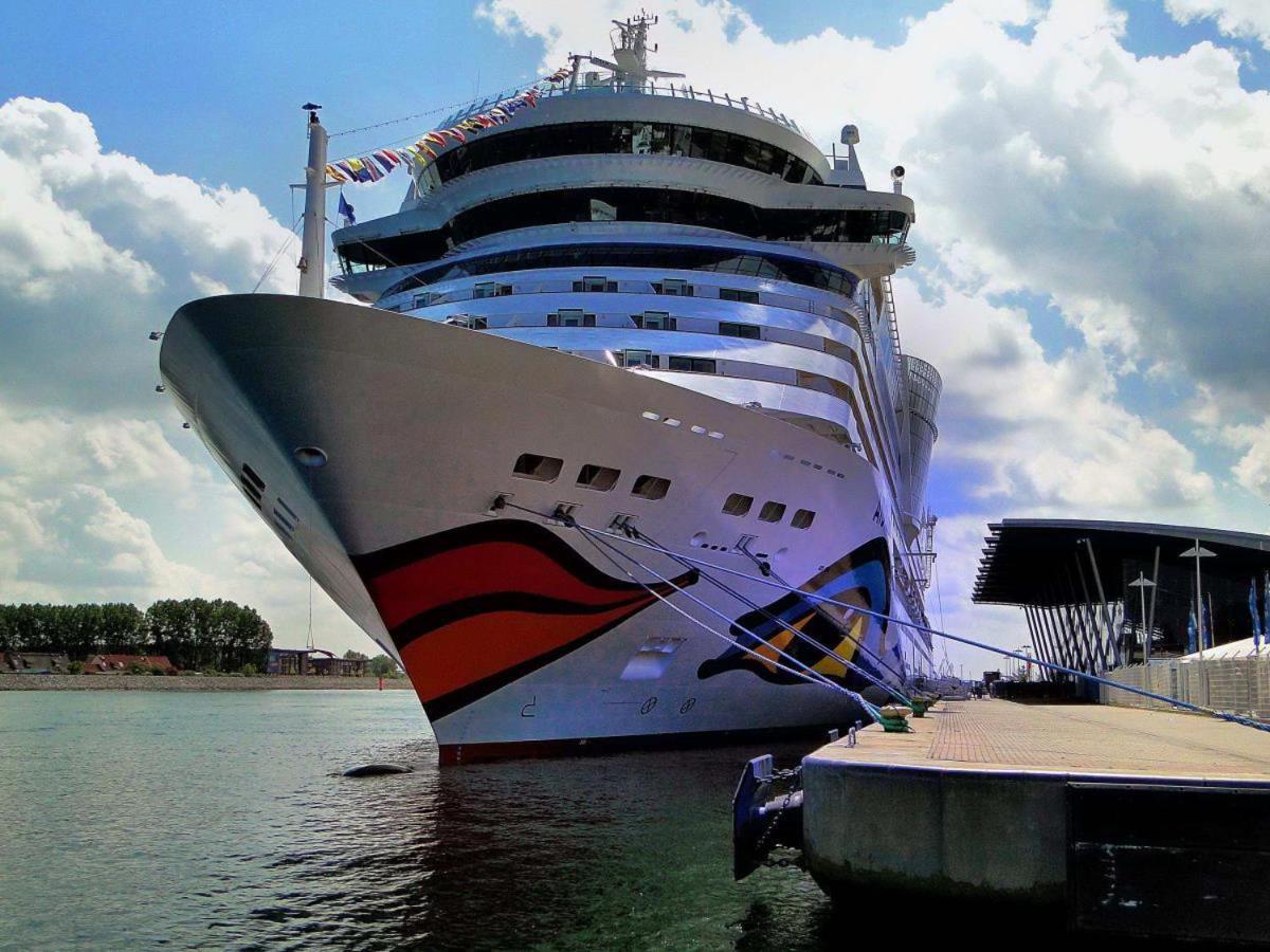 Ferienhaus Am Yachthafen, Moewe Apartment Rostock Ngoại thất bức ảnh