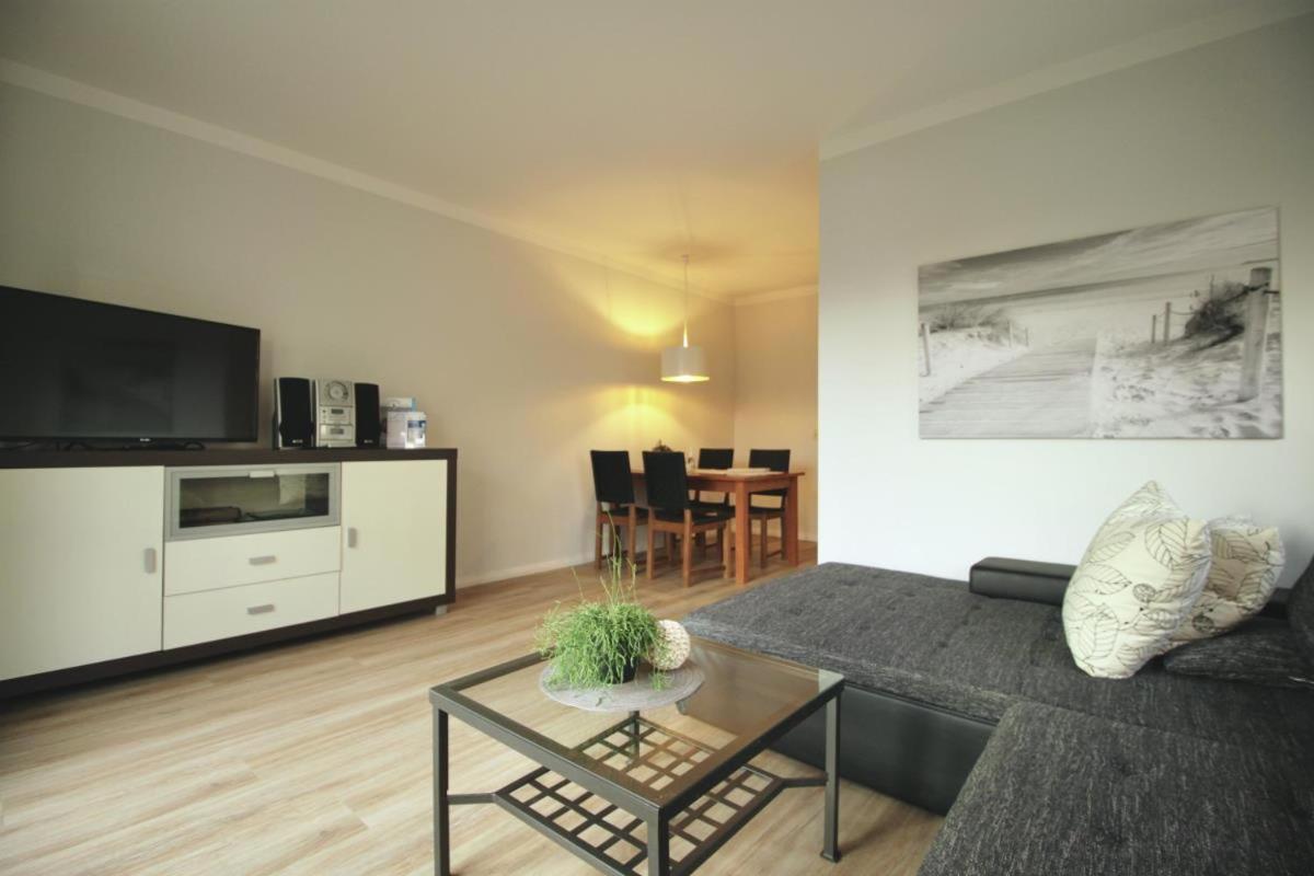 Ferienhaus Am Yachthafen, Moewe Apartment Rostock Ngoại thất bức ảnh